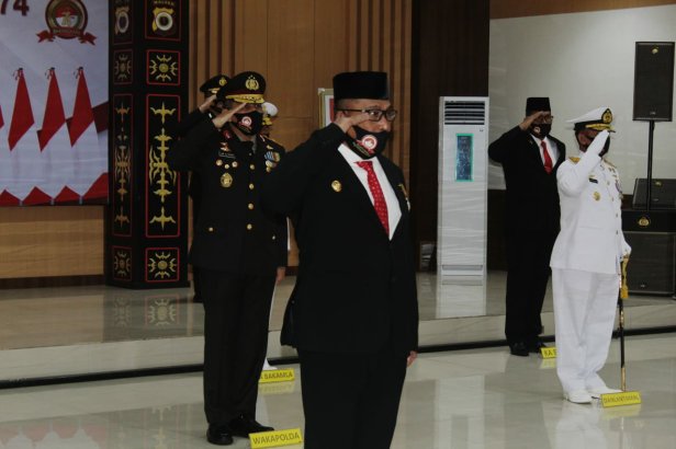 Murad Ismail Hadiri HUT Bhayangkara ke-74 di Polda Maluku